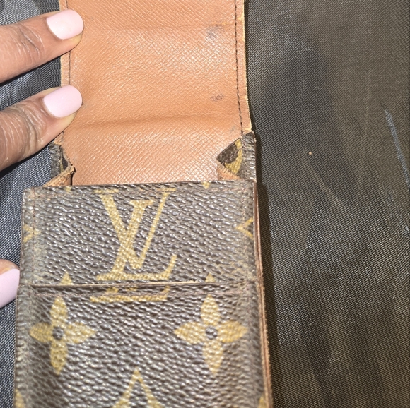 Louis Vuitton Authentic Monogram Mini Pouch - Picture 8 of 8